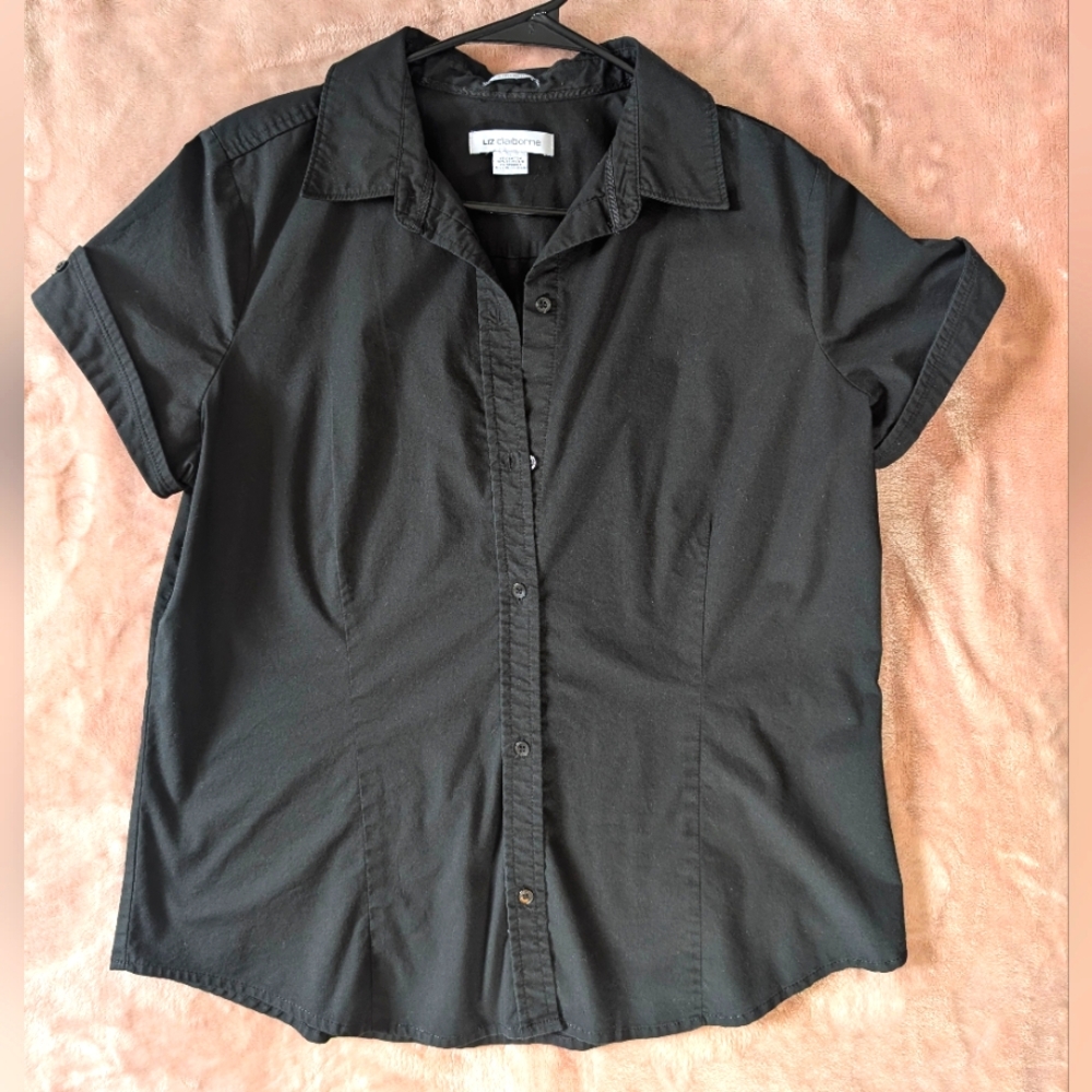 Black Short Sleeve Button Down (L)